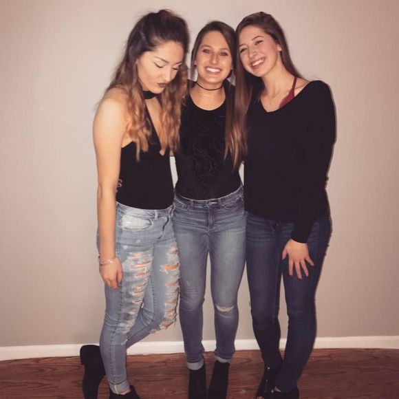 Meet your Posher, Cait - Picture 1 of 1